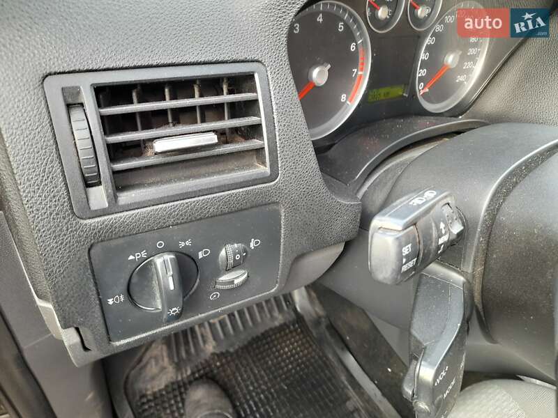 Мінівен Ford Focus C-Max 2005 в Сокалі