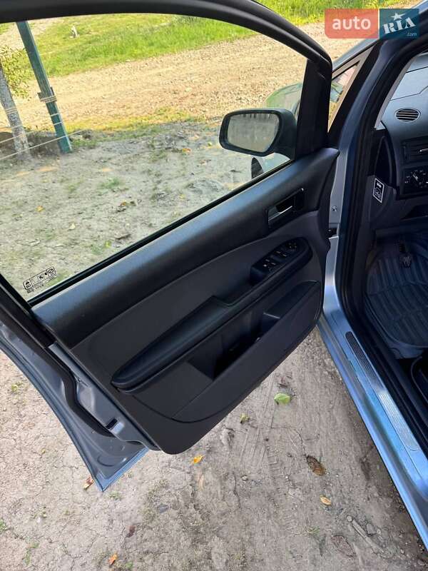 Минивэн Ford Focus C-Max 2004 в Черновцах