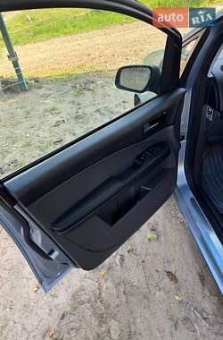 Мінівен Ford Focus C-Max 2004 в 
