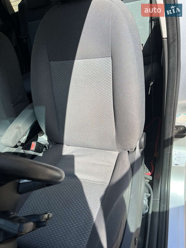 Мінівен Ford Focus C-Max 2004 в Києві
