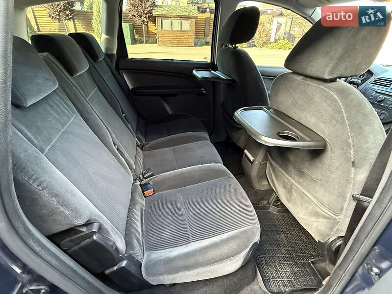 Минивэн Ford Focus C-Max 2004 в Киеве