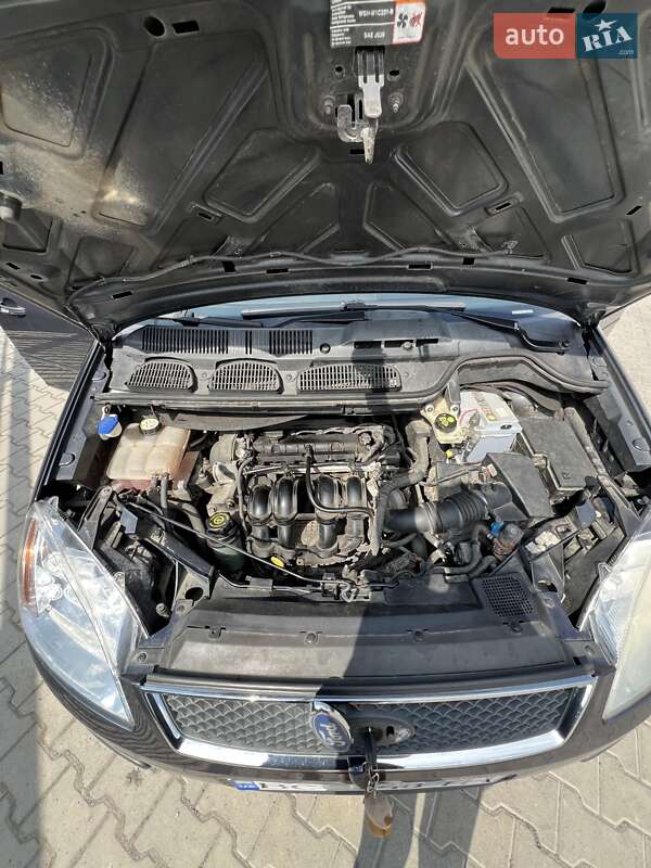 Мінівен Ford Focus C-Max 2005 в Радехові