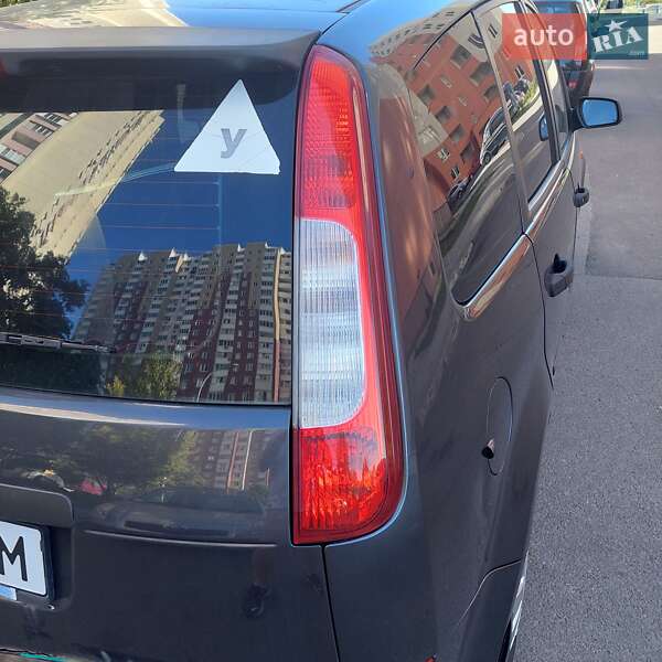 Минивэн Ford Focus C-Max 2006 в Киеве