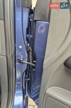 Мінівен Ford Focus C-Max 2005 в 