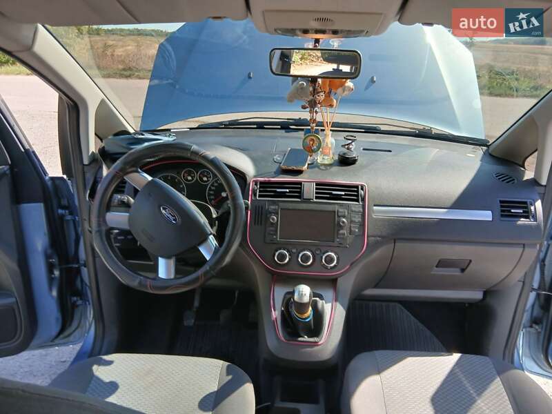 Минивэн Ford Focus C-Max 2004 в Глобине