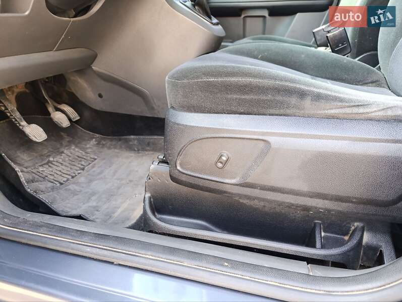 Мінівен Ford Focus C-Max 2006 в Чернівцях
