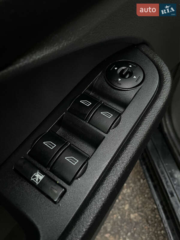 Минивэн Ford Focus C-Max 2006 в Харькове