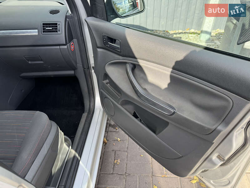 Мінівен Ford Focus C-Max 2008 в Дніпрі фото 5 Мінівен Ford Focus C-Max 2008 в Дніпрі