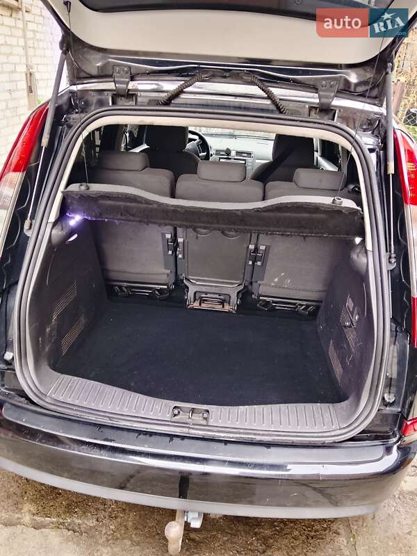 Минивэн Ford Focus C-Max 2006 в Городке