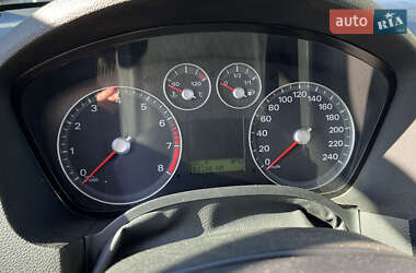 Минивэн Ford Focus C-Max 2004 в  фото 12 Минивэн Ford Focus C-Max 2004 в