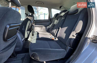 Минивэн Ford Focus C-Max 2004 в  фото 21 Минивэн Ford Focus C-Max 2004 в