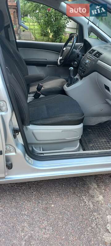 Мінівен Ford Focus C-Max 2004 в Бердичеві фото 14 Мінівен Ford Focus C-Max 2004 в Бердичеві