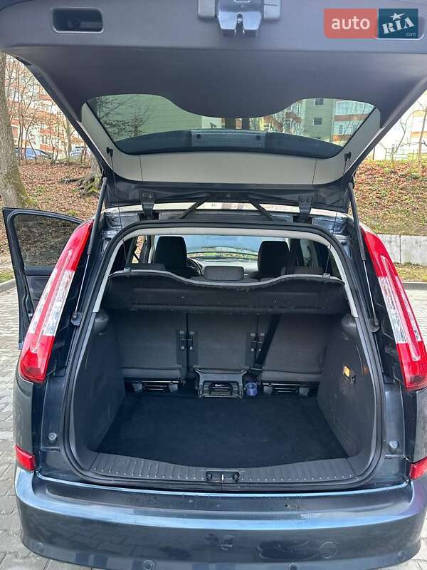 Минивэн Ford Focus C-Max 2008 в Новояворовске