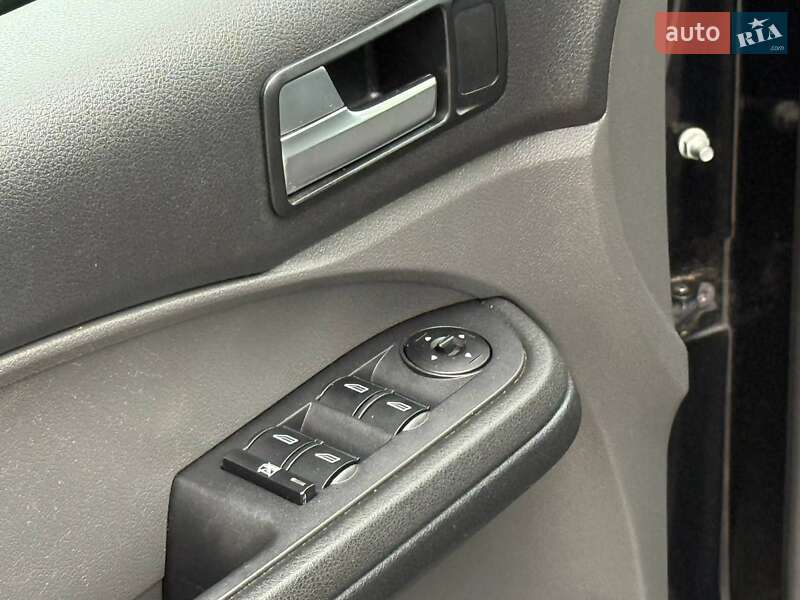 Минивэн Ford Focus C-Max 2005 в Львове