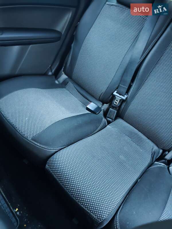 Минивэн Ford Focus C-Max 2003 в Ивано-Франковске фото 7 Минивэн Ford Focus C-Max 2003 в Ивано-Франковске