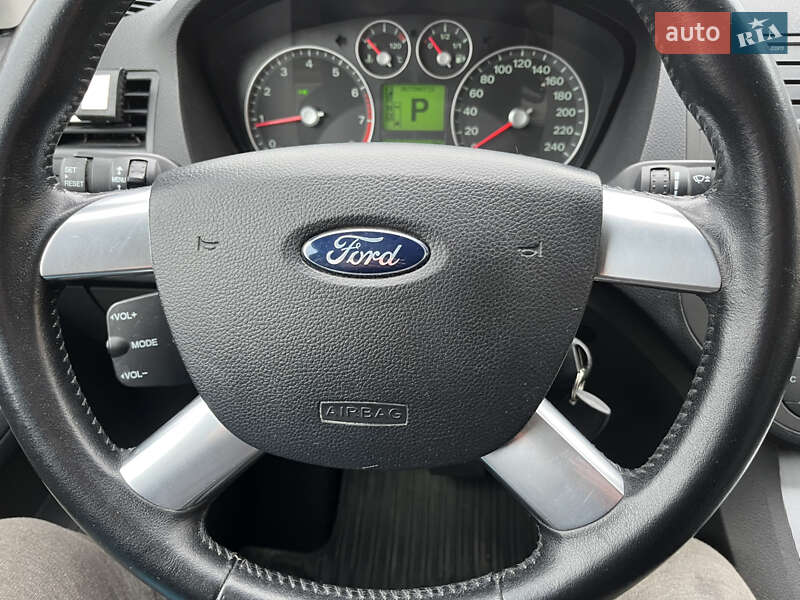 Минивэн Ford Focus C-Max 2006 в Звягеле