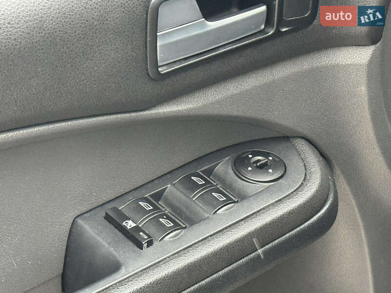 Минивэн Ford Focus C-Max 2004 в Виннице