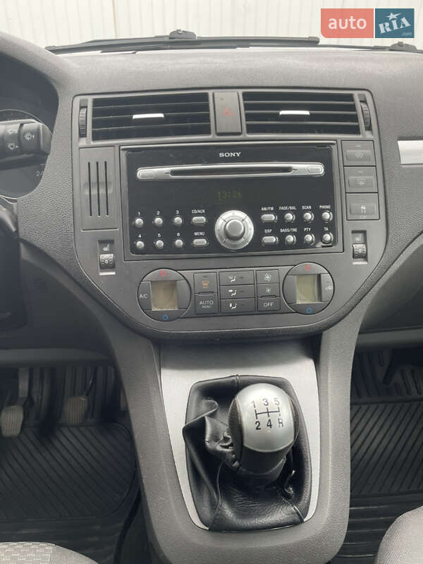 Минивэн Ford Focus C-Max 2005 в Александрие