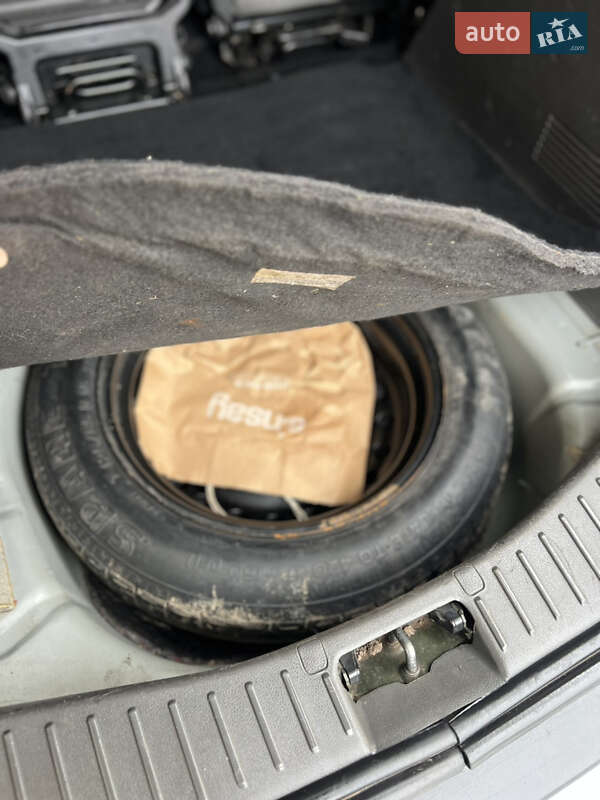 Минивэн Ford Focus C-Max 2004 в Жовкве