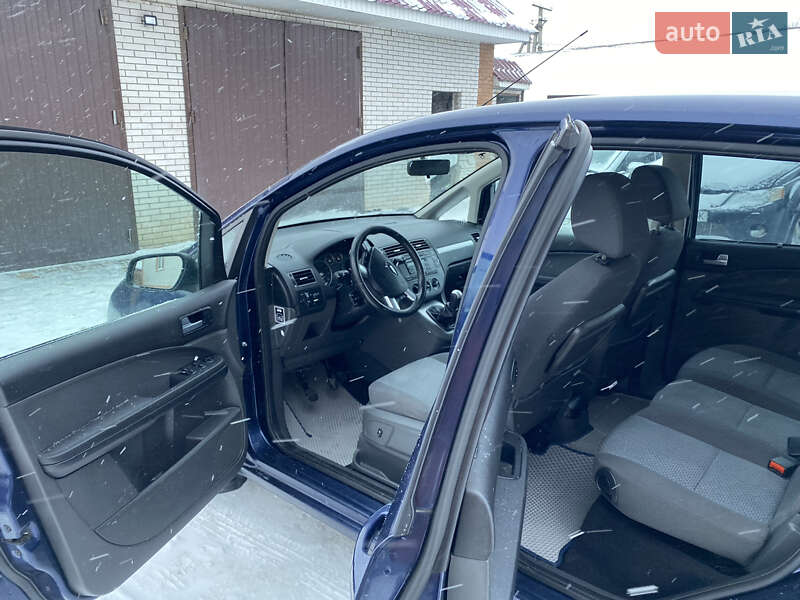 Минивэн Ford Focus C-Max 2003 в Бобровице