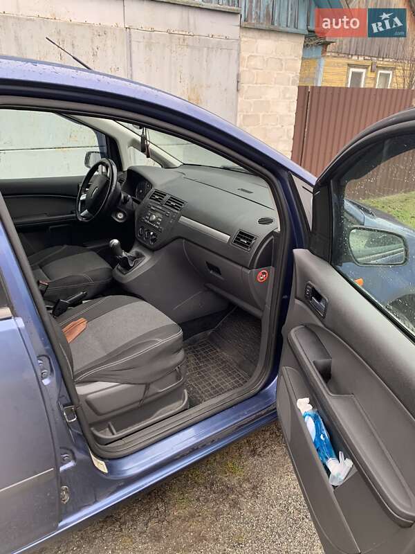 Мінівен Ford Focus C-Max 2004 в Пісківці