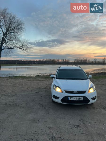 Минивэн Ford Focus C-Max 2009 в Богодухове