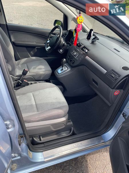 Минивэн Ford Focus C-Max 2005 в Долине