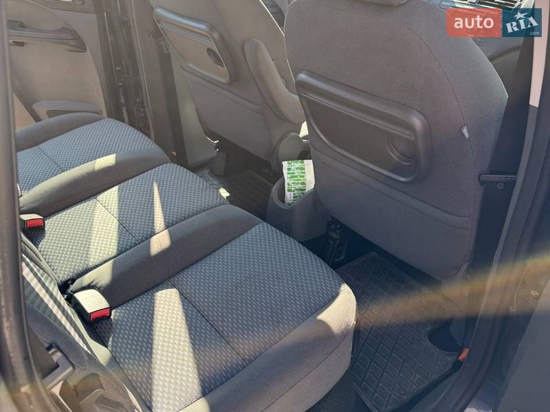 Мінівен Ford Focus C-Max 2006 в Дніпрі