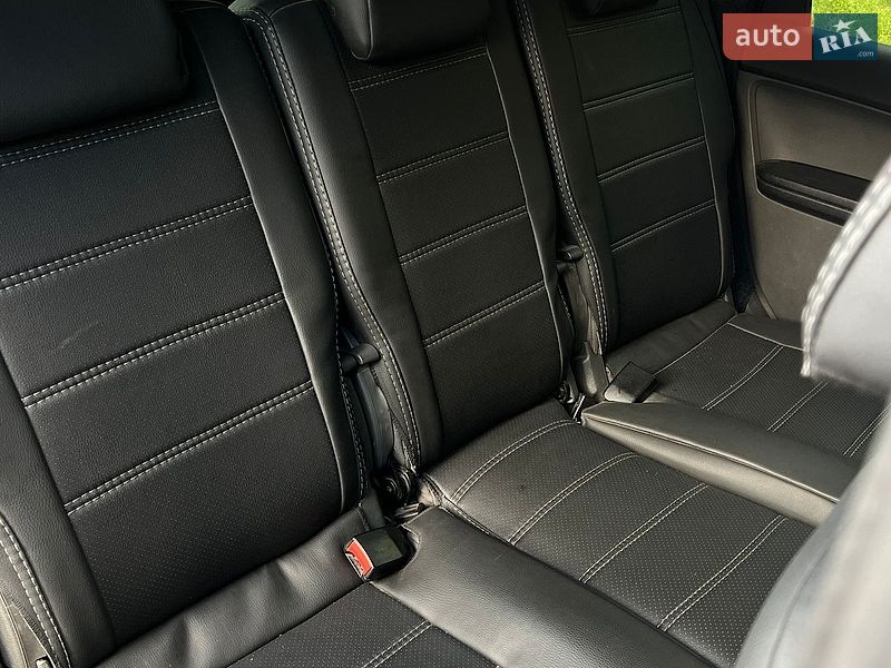 Минивэн Ford Focus C-Max 2006 в Днепре