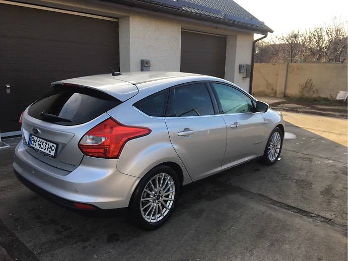 Ford Focus Electric 2013 року