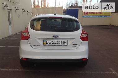 Хэтчбек Ford Focus 2014 в 