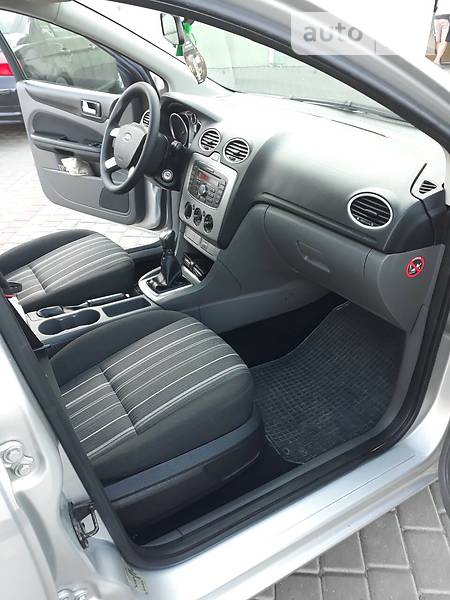 Универсал Ford Focus 2010 в Нововолынске