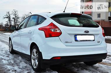 Хэтчбек Ford Focus 2013 в Киеве