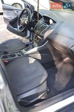 Седан Ford Focus 2013 в 