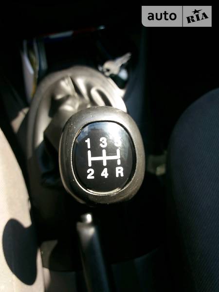 Хэтчбек Ford Focus 2002 в Запорожье