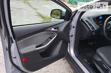 Хетчбек Ford Focus 2012 в 