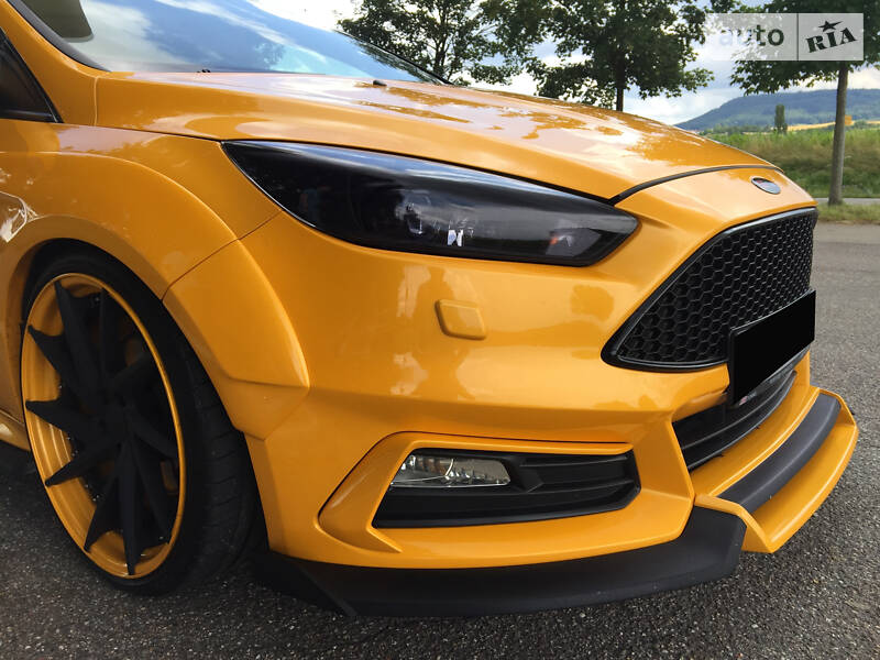 Хетчбек Ford Focus 2012 в Львові