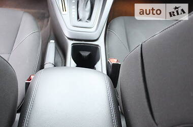 Седан Ford Focus 2016 в 