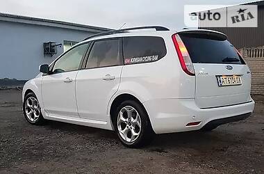 Универсал Ford Focus 2009 в 