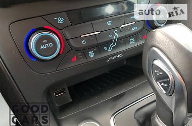 Седан Ford Focus 2017 в 