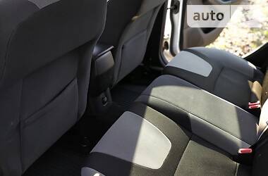 Седан Ford Focus 2011 в 