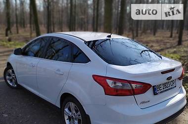 Седан Ford Focus 2011 в 