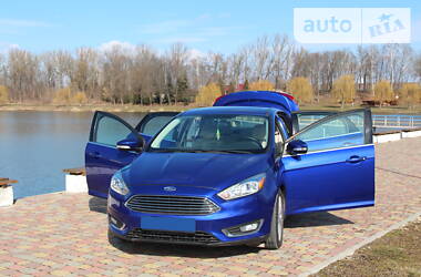 Седан Ford Focus 2015 в Тлумаче