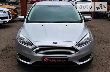 Седан Ford Focus 2015 в 