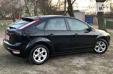 Хэтчбек Ford Focus 2011 в Житомире