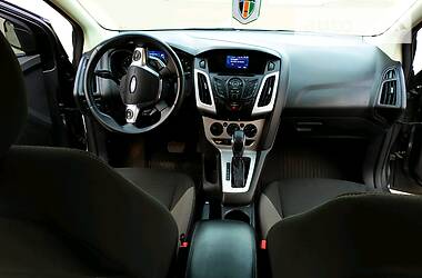 Седан Ford Focus 2013 в 