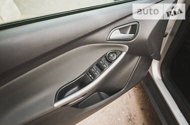 Універсал Ford Focus 2011 в 