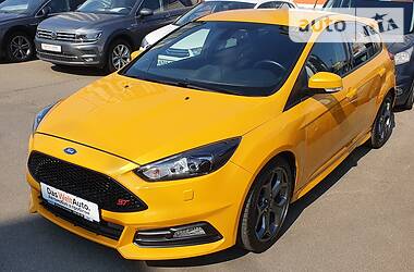 Хетчбек Ford Focus 2017 в 