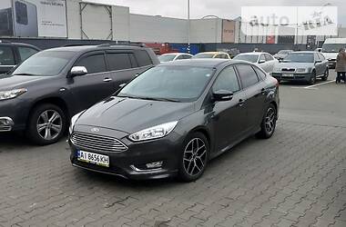 Седан Ford Focus 2015 в 