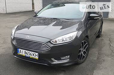 Седан Ford Focus 2015 в 